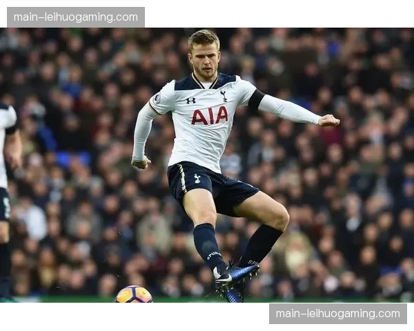 维拉B级评级双向运作 薪资1.2亿英镑中场补强见效